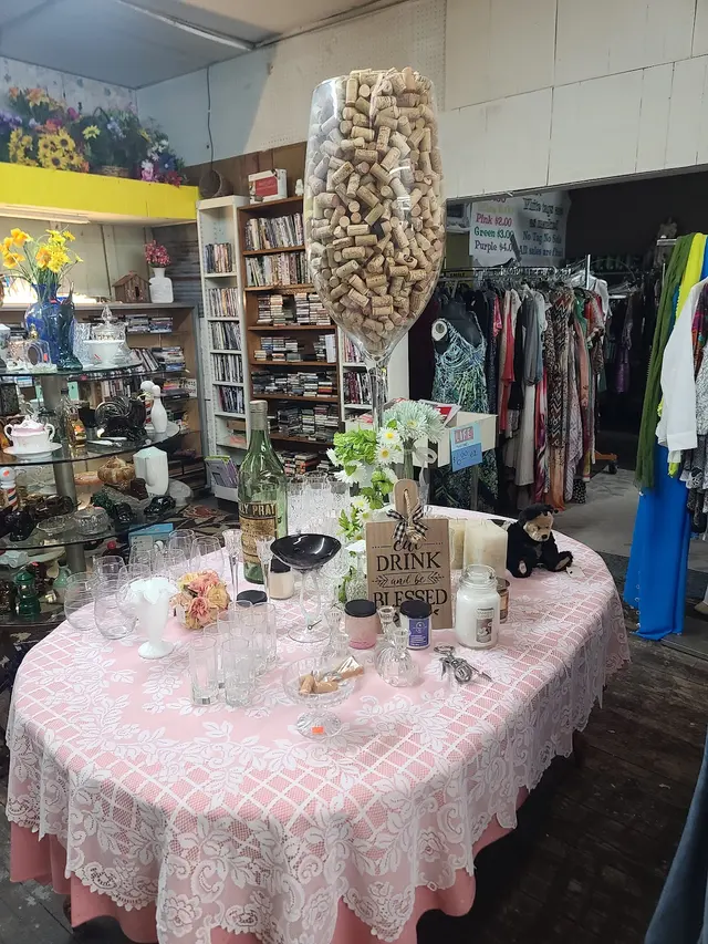 Thrifty Treasures — customer photo 1