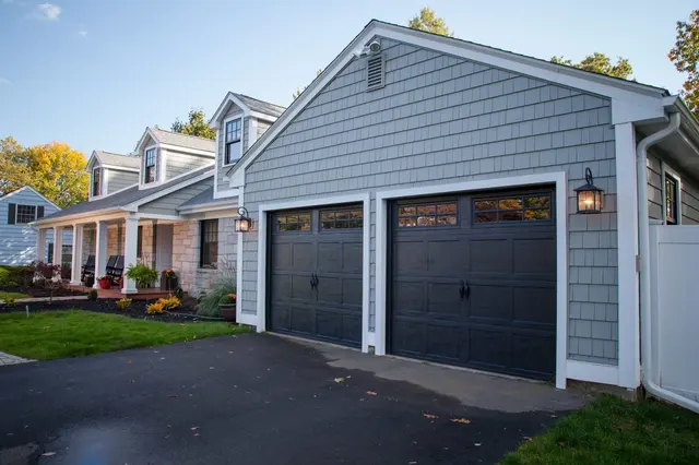 Roadrunner Garage Door Repair — photo from the business 4