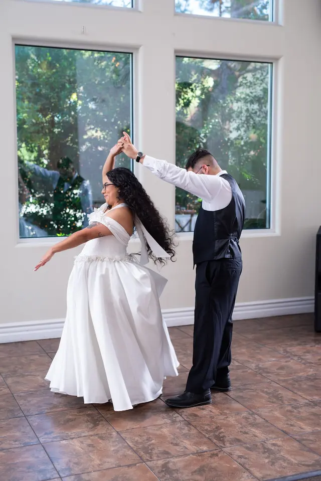 Customer photo of work by Quick Alterations and Tailoring by Edith, from Alexandra Lizardo's review