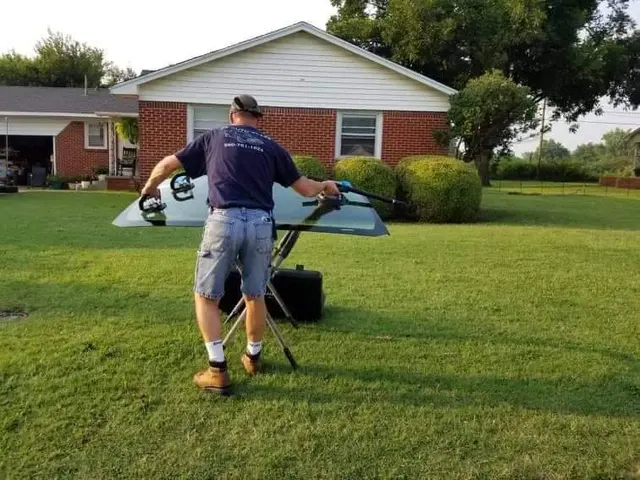 S&S AUTO GLASS LLC — photo from the business 11