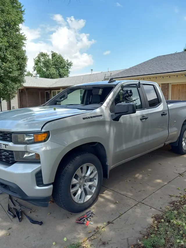 S&S AUTO GLASS LLC — photo from the business 4