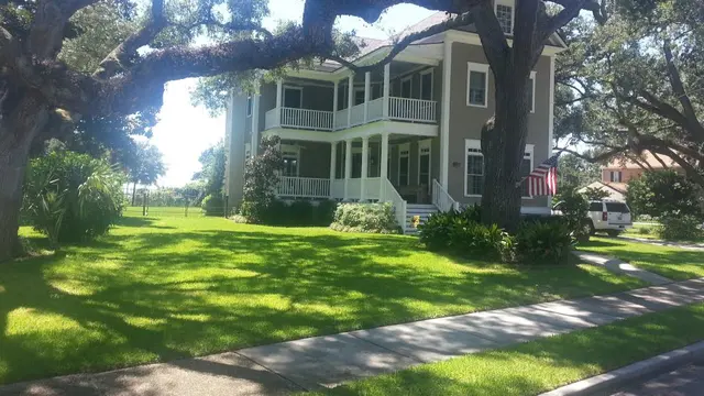 Chnaro Landscaping, LLC — photo from the business 1