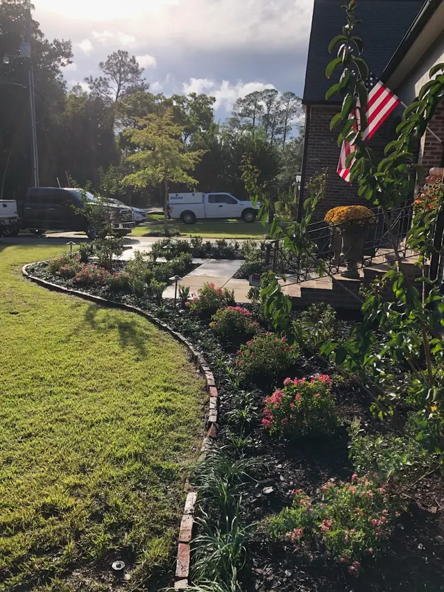 Chnaro Landscaping, LLC — photo from the business 9