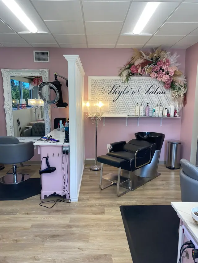 ShyLe'e Salon — customer photo 11