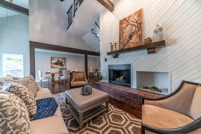 A. Dural Staging & Design Company — photo from the business 9