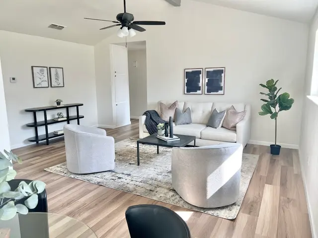 Ward Home Staging — customer photo 3