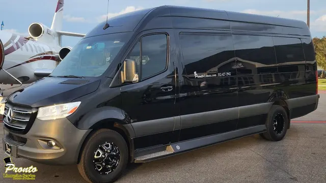 Pronto Limousine Service — photo from the business 3