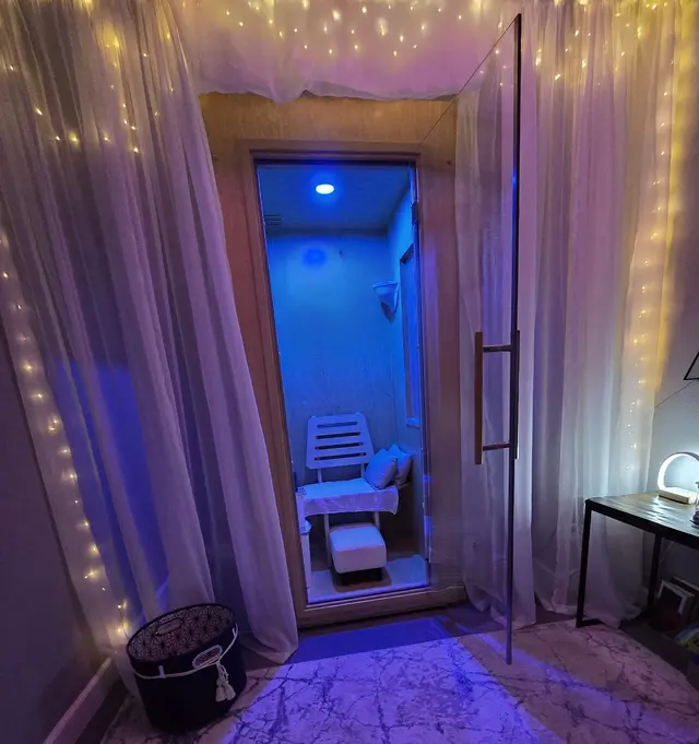 Salty Halo, Light, Sound, & Respiratory Spa — photo from the business 3