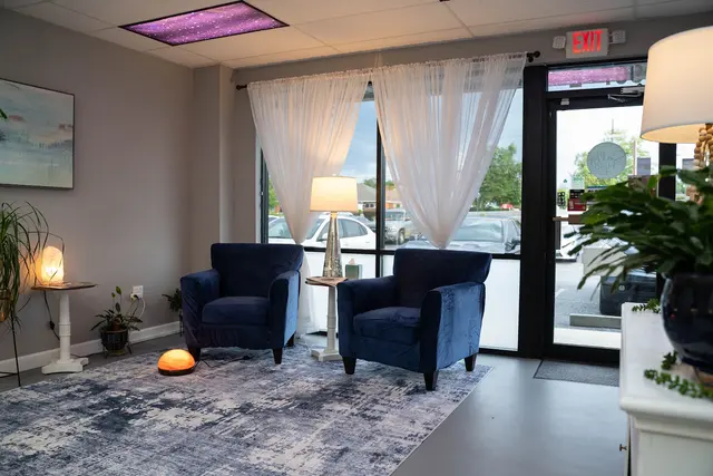 Salty Halo, Light, Sound, & Respiratory Spa — customer photo 7
