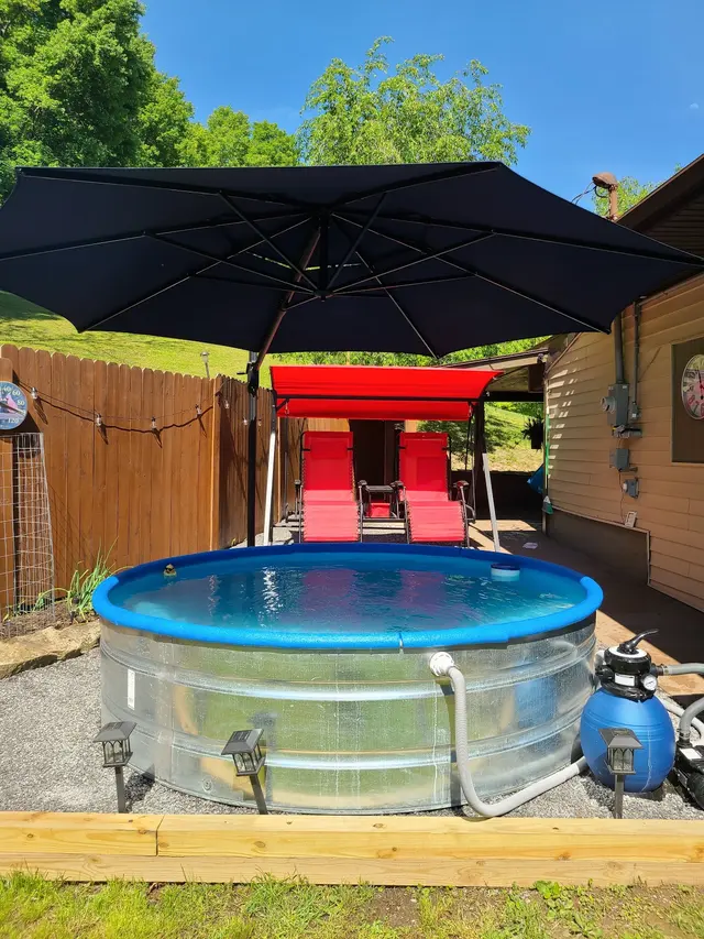 Pool Queen — customer photo 3
