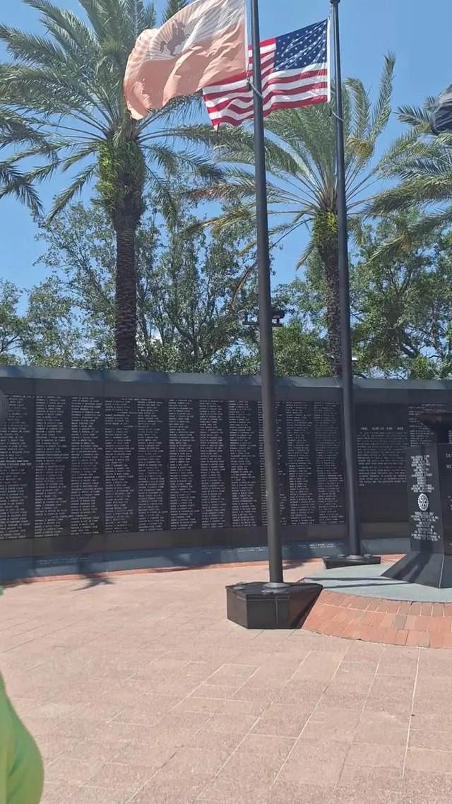 Jacksonville Veterans Memorial Wall — customer photo 8