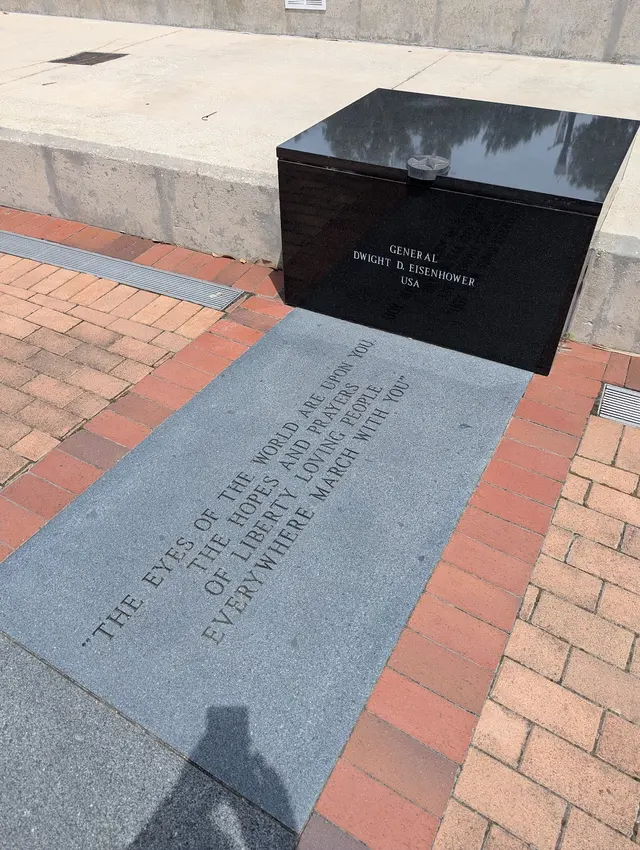 Jacksonville Veterans Memorial Wall — customer photo 4