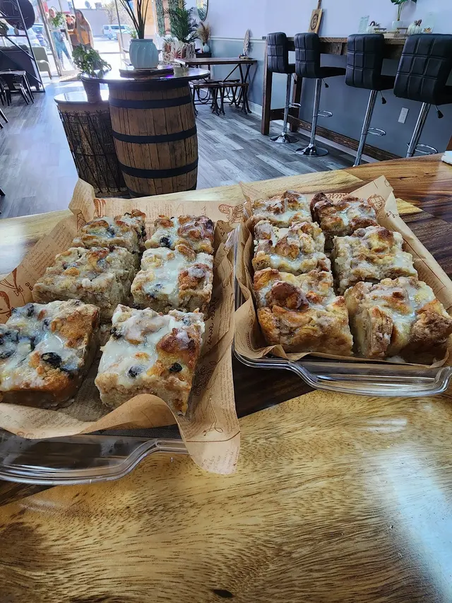 Apelu Island Cafe — photo from the business 12