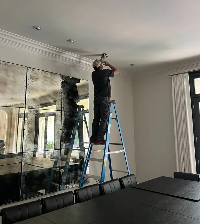 The Electrician — photo from the business 4