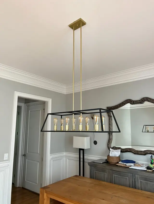 The Electrician — photo from the business 7