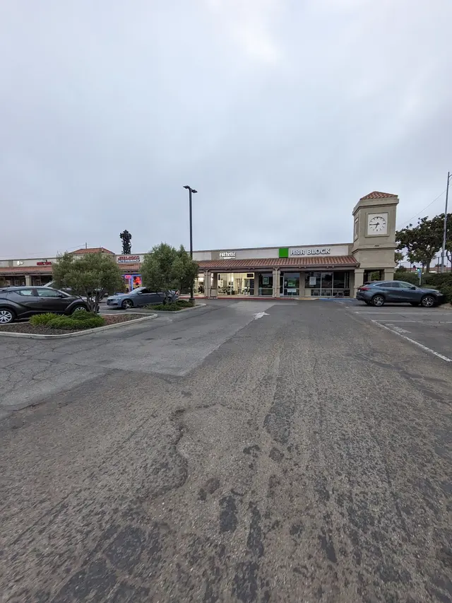 H&R Block — customer photo 4