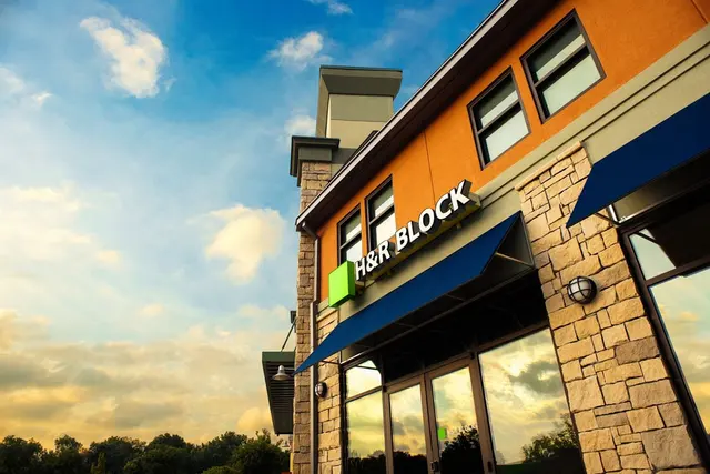 H&R Block — photo from the business 12