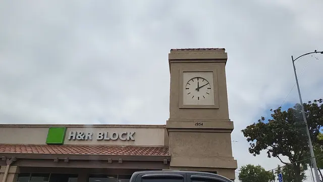 H&R Block — customer photo 3