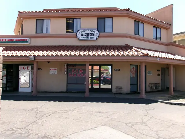 Inmigracion E Income Tax La Solucion — photo from the business 1