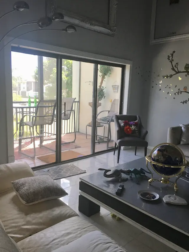 Solar Pro, Inc. Window Tinting & Window Treatments (Solar Shades & Blinds) — customer photo 10