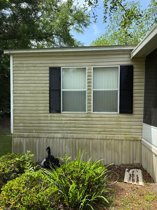 Elite Exterior Soft/Pressure Washing LLC — photo from the business 7