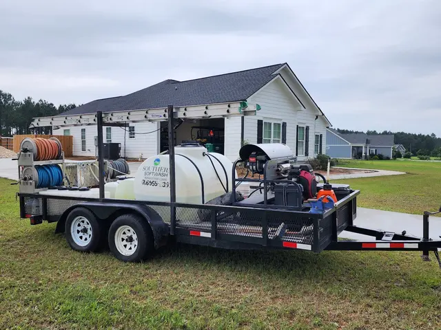 Southern softwash — photo from the business 7