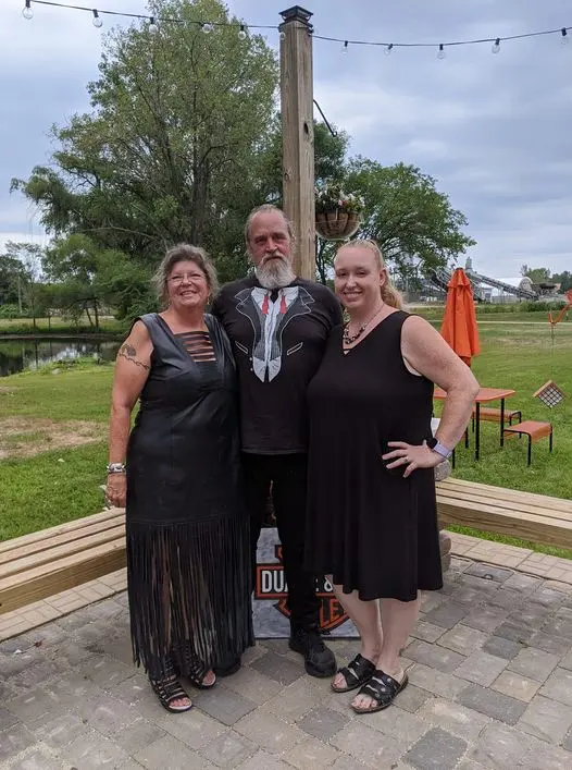 Stacy Owen, Wedding Officiant — photo from the business 11