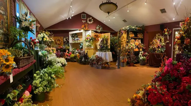 Chalifour's Flowers — photo from the business 9