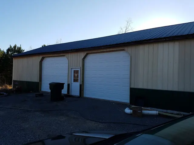Tuckessee Garage Doors — photo from the business 1