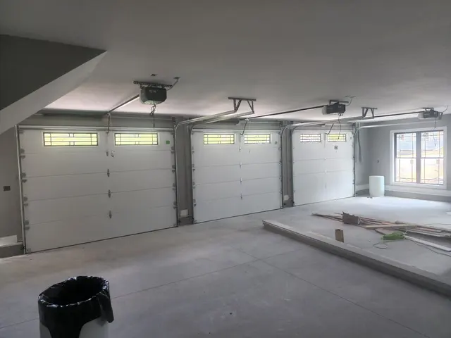 Tuckessee Garage Doors — photo from the business 6