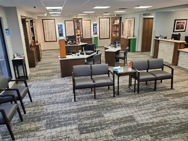 Bennett EyeCare Midwest - Blue Springs — customer photo 9