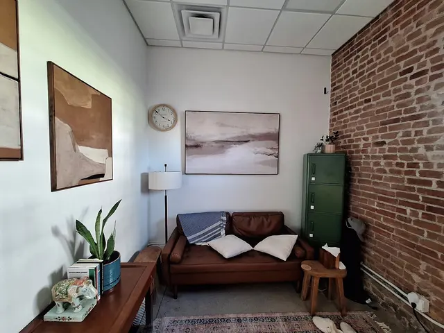 Living Proof Counseling & Wellness PLLC. Uptown/Kern Place Therapist — customer photo 8