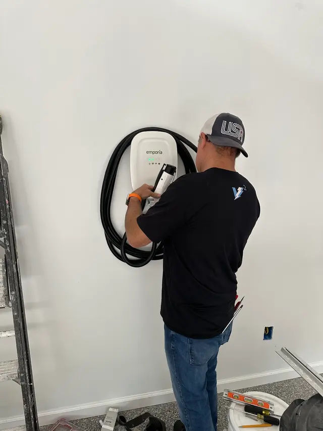 Vedder Voltage — photo from the business 10