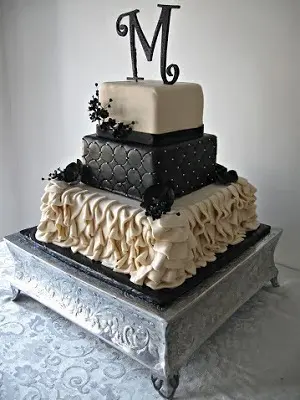 C'est La Vie Cakes — photo from the business 8