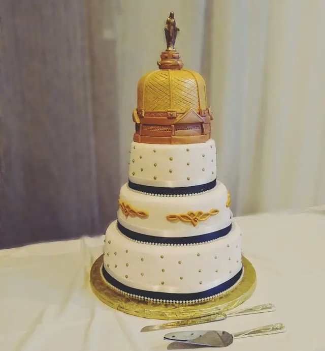 C'est La Vie Cakes — photo from the business 4