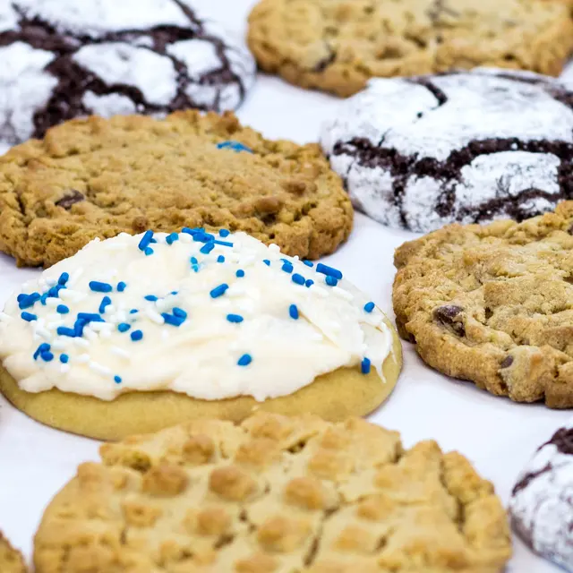 Rise'n Roll Bakery & Deli - Mishawaka — photo from the business 6