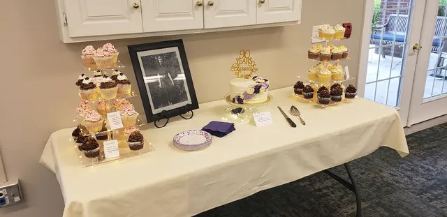 Sweet-Em's Cake Shoppe — customer photo 1