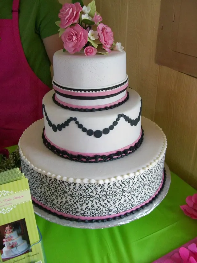 Sweet-Em's Cake Shoppe — photo from the business 8