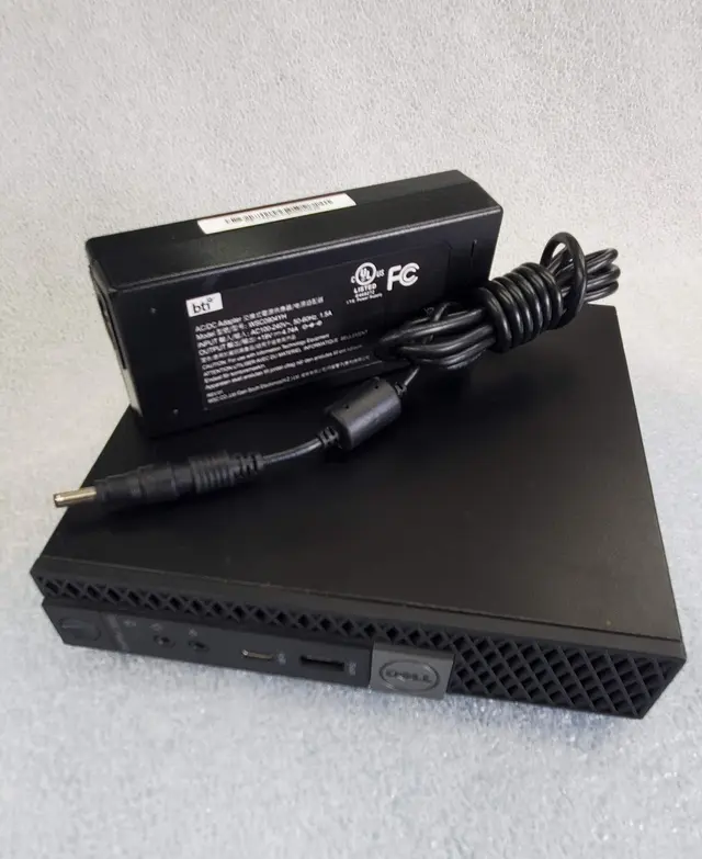 CompuSales — customer photo 3