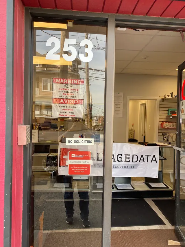 SALVAGEDATA Recovery Services — photo from the business 2