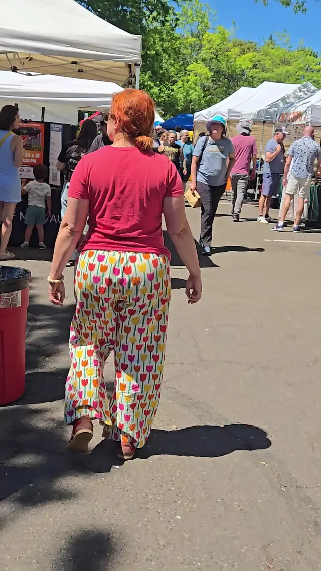 Milwaukie Farmers Market — customer photo 2