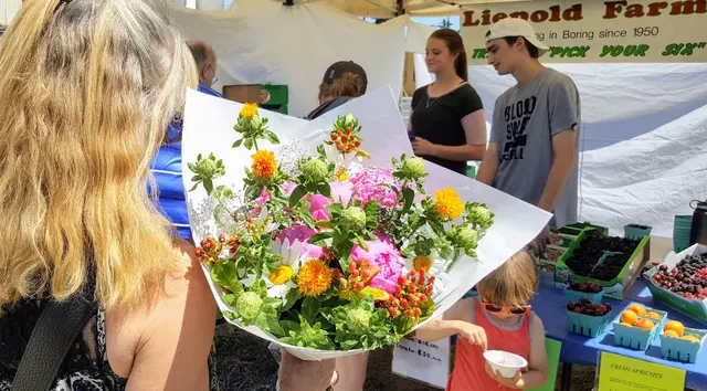 Montavilla Farmers Market — customer photo 6
