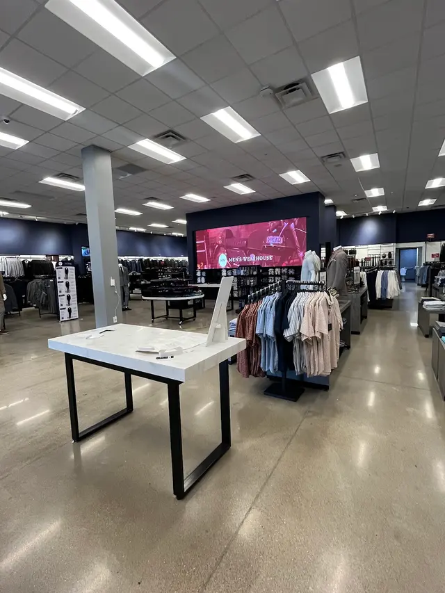 Men's Wearhouse — customer photo 3