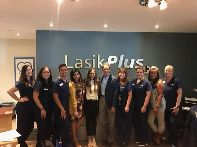 LasikPlus — photo from the business 9