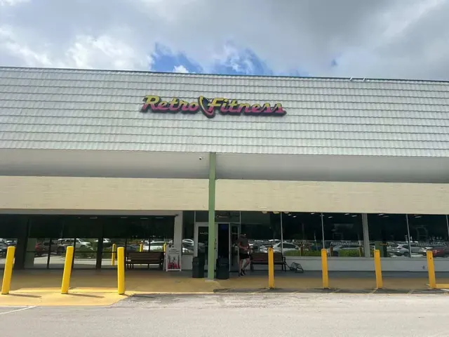 Retro Fitness — photo from the business 11