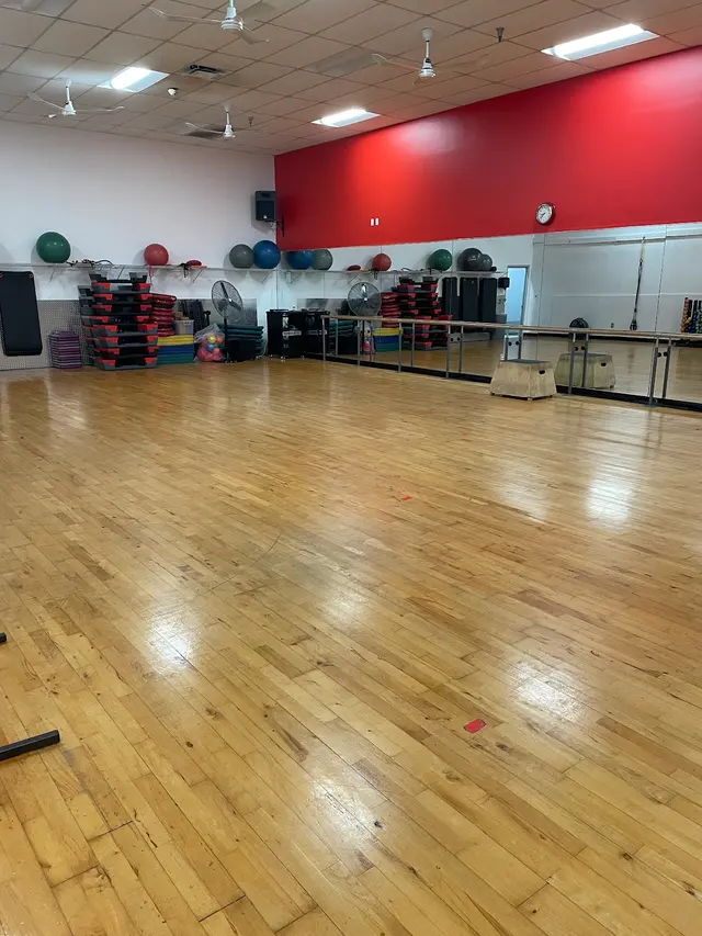 Retro Fitness — customer photo 8