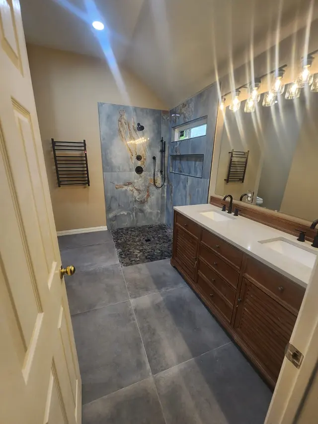 Home Build and Designs — photo from the business 5