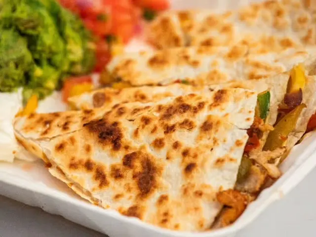 Seymour's Food Truck Halal — photo from the business 4