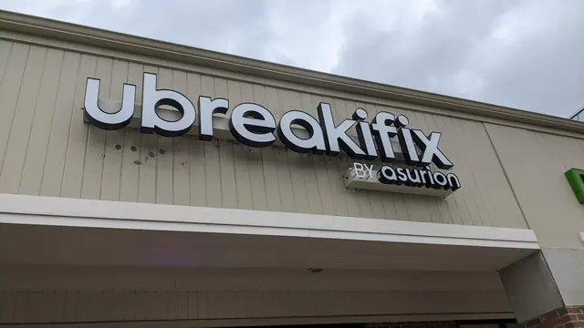 uBreakiFix - Phone and Computer Repair — customer photo 9