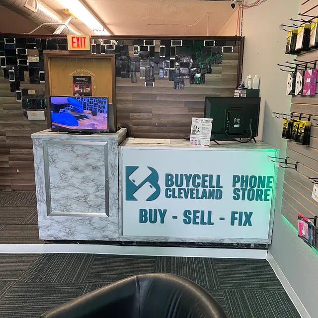 Buy Cell Cleveland iPhone Computer & Phone Repair — photo from the business 2